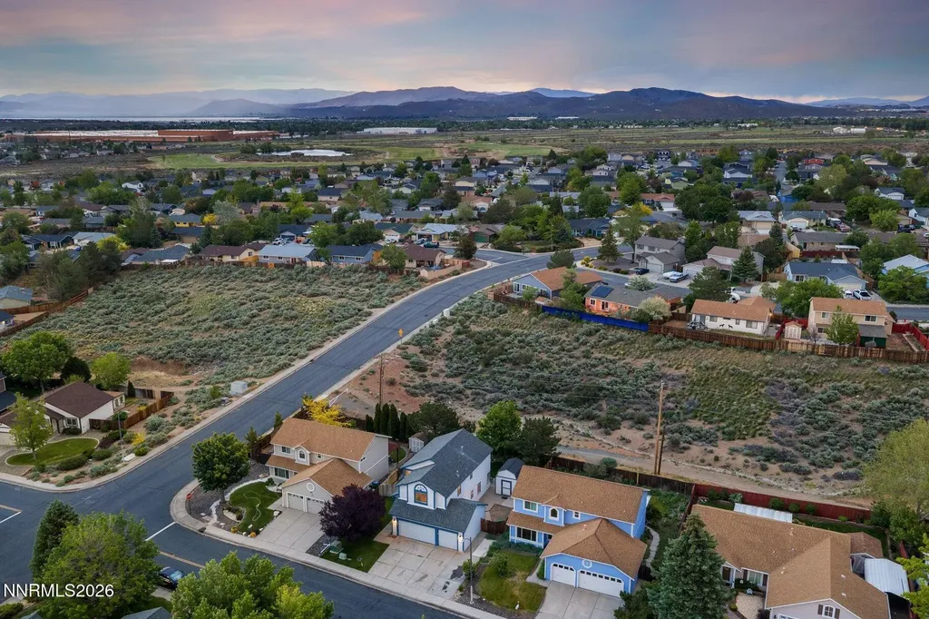 8486 Piper Reno NV 89506