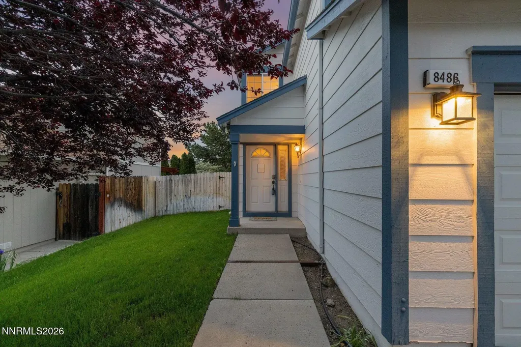 8486 Piper Reno NV 89506