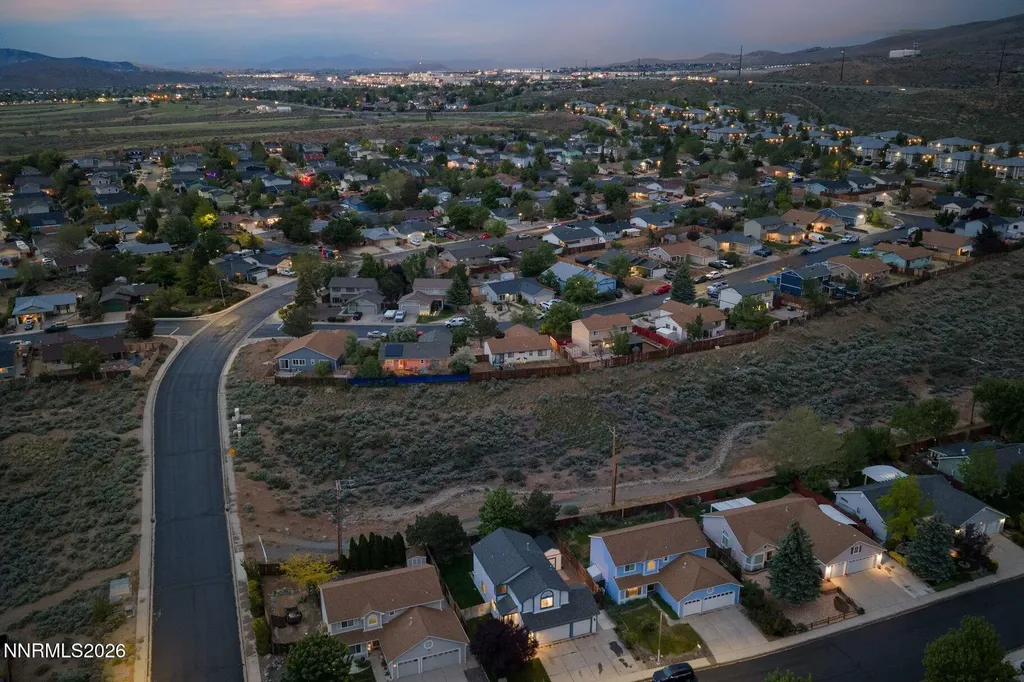 8486 Piper Reno NV 89506
