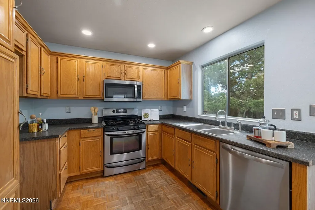 8486 Piper Reno NV 89506