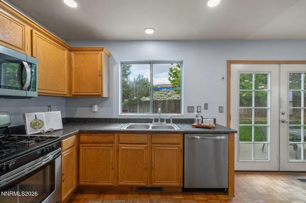 8486 Piper Reno NV 89506