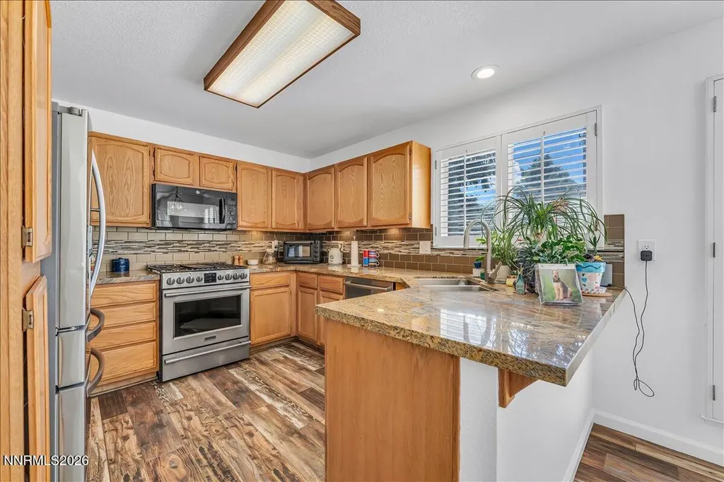 10 Eagle Claw Reno NV 89523