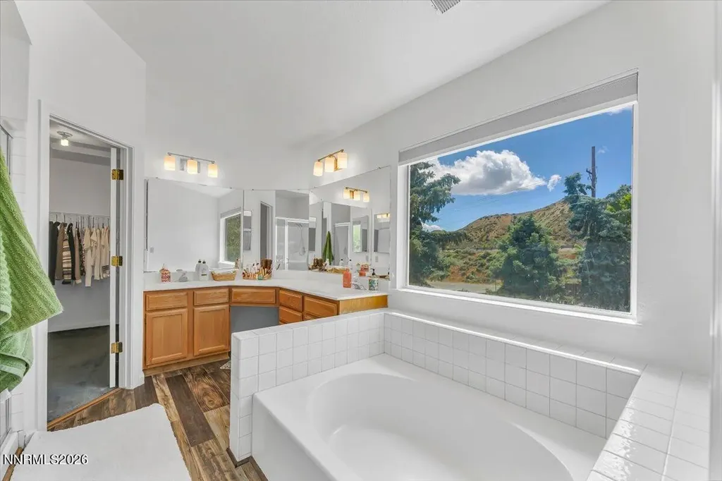 10 Eagle Claw Reno NV 89523