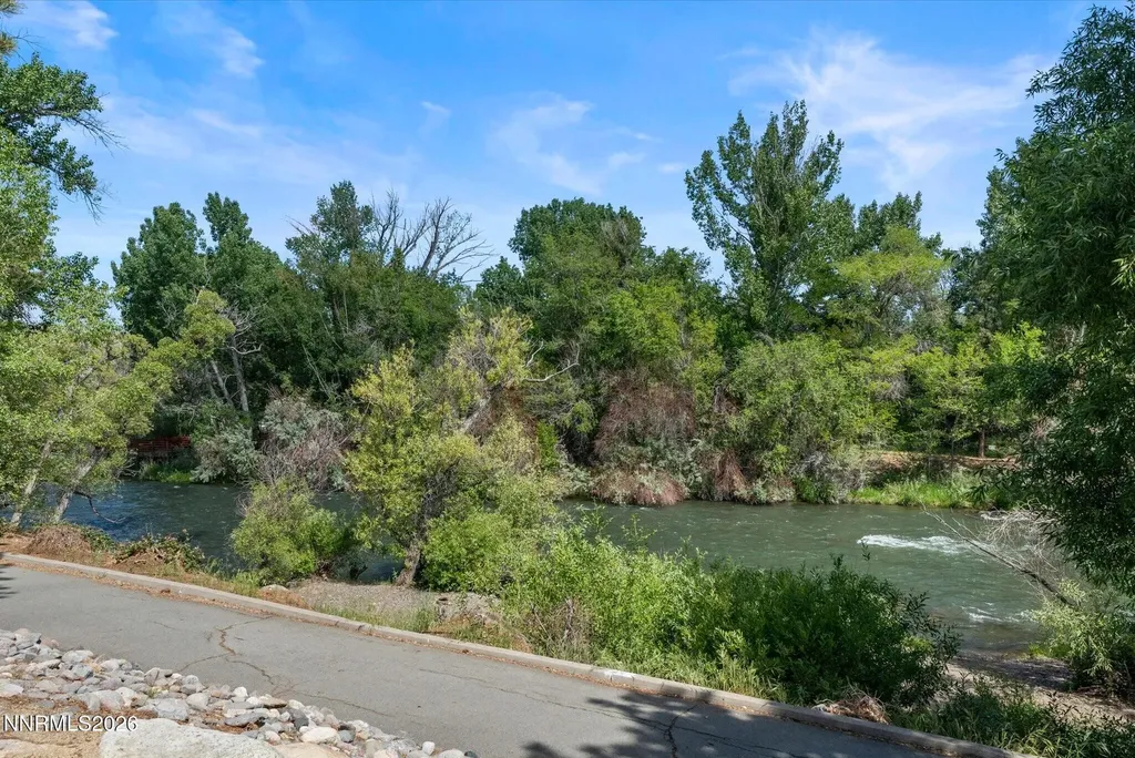 2855 Idlewild Reno NV 89509