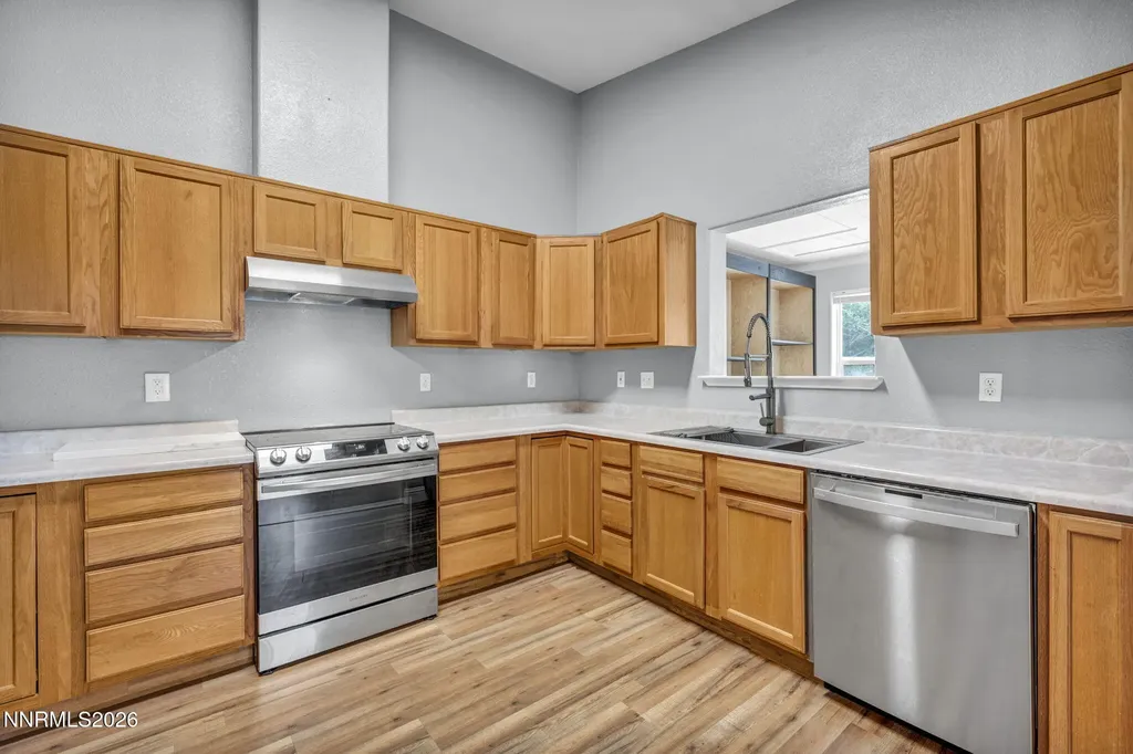 191 Ave De La D'emerald Sparks NV 89434