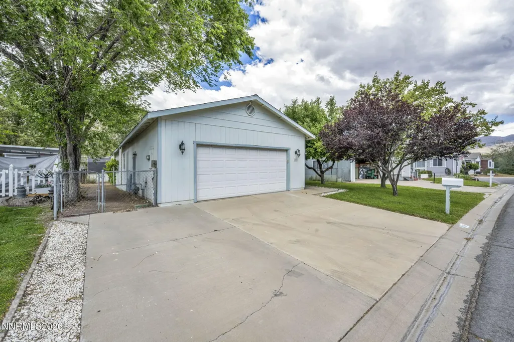 191 Ave De La D'emerald Sparks NV 89434