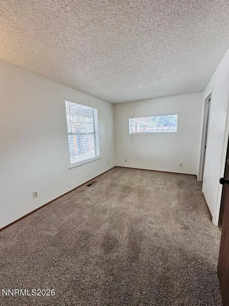 1182 Blue Lakes Reno NV 89523