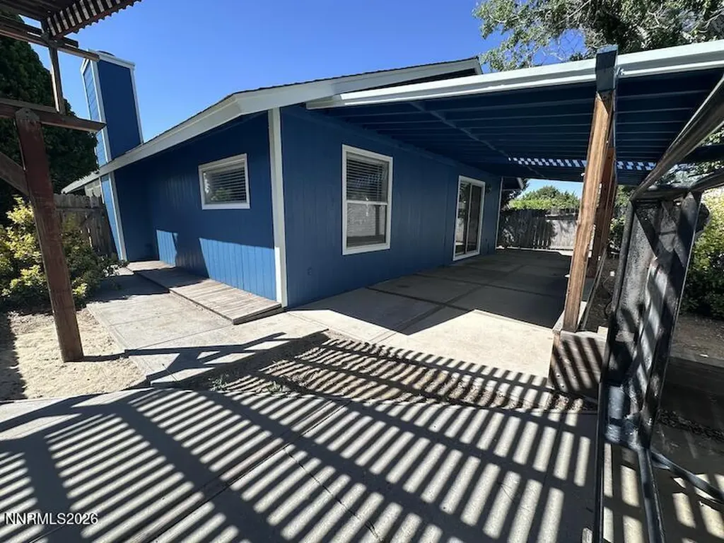 1182 Blue Lakes Reno NV 89523