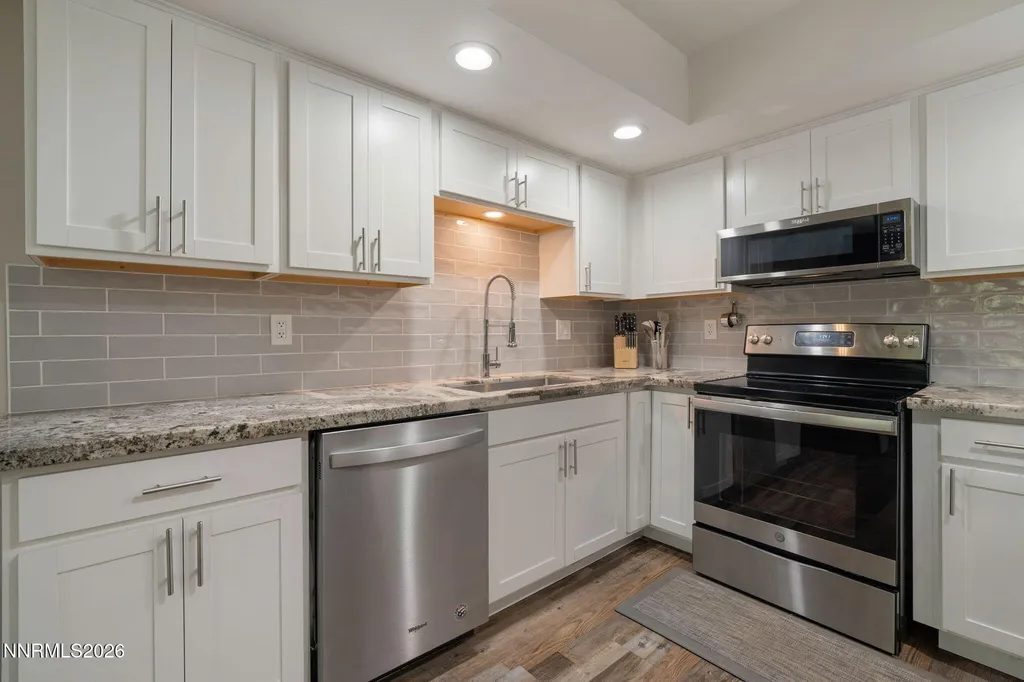 100 Lake Village Stateline NV 89449