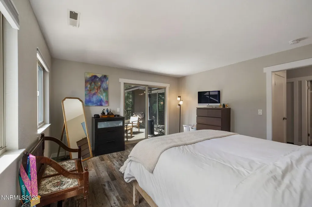 100 Lake Village Stateline NV 89449