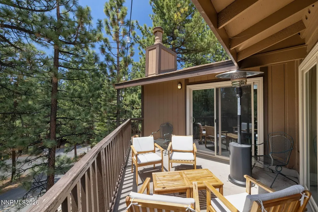 100 Lake Village Stateline NV 89449