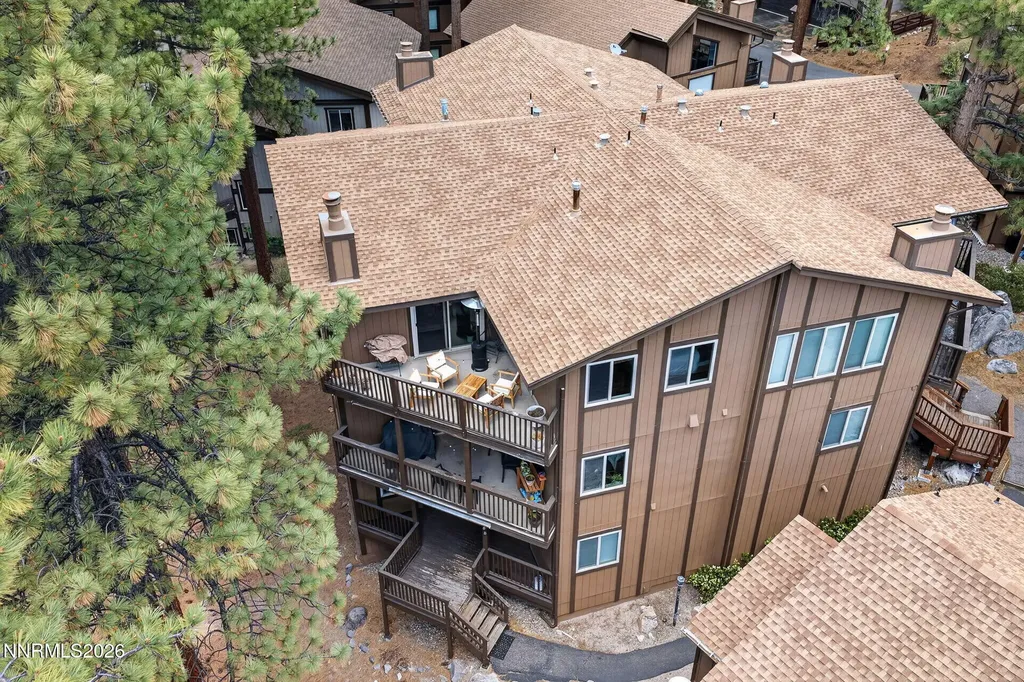 100 Lake Village Stateline NV 89449