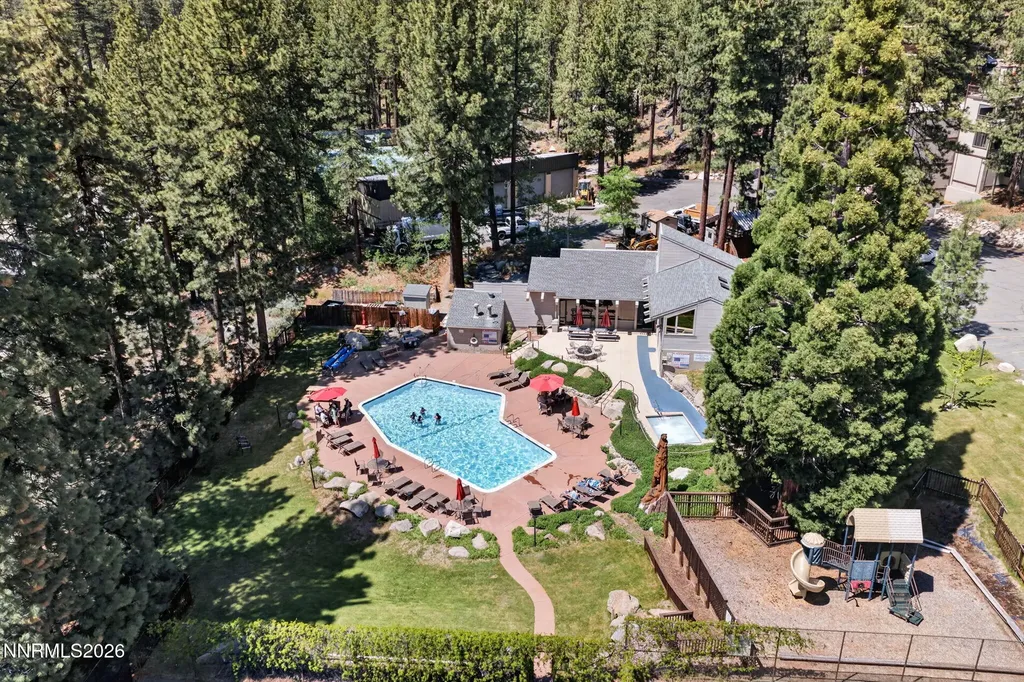 100 Lake Village Stateline NV 89449