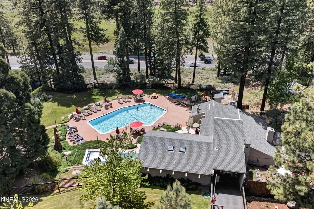 100 Lake Village Stateline NV 89449