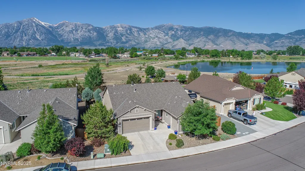 1221 Lasso Gardnerville NV 89410