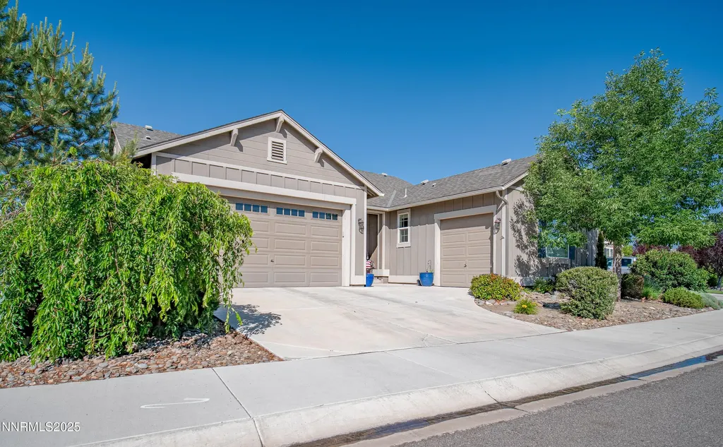 1221 Lasso Gardnerville NV 89410