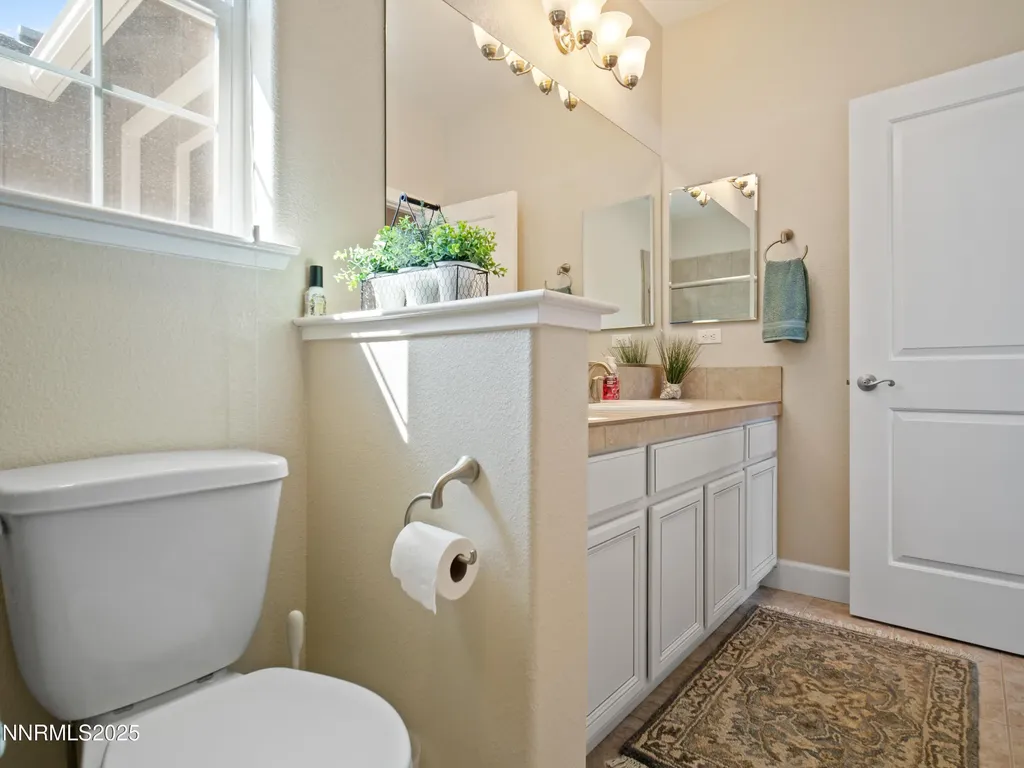 1221 Lasso Gardnerville NV 89410