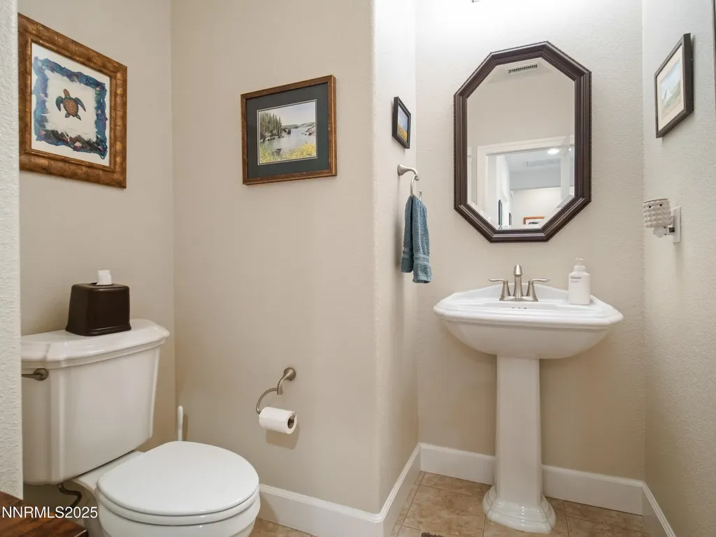 1221 Lasso Gardnerville NV 89410