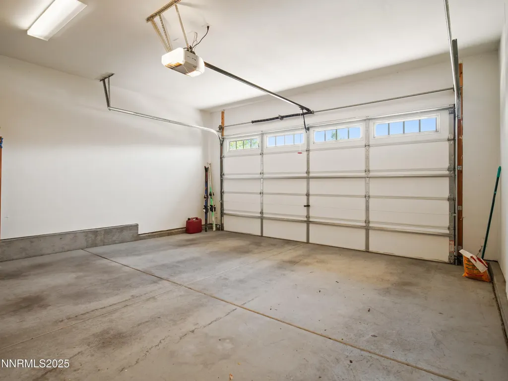 1221 Lasso Gardnerville NV 89410
