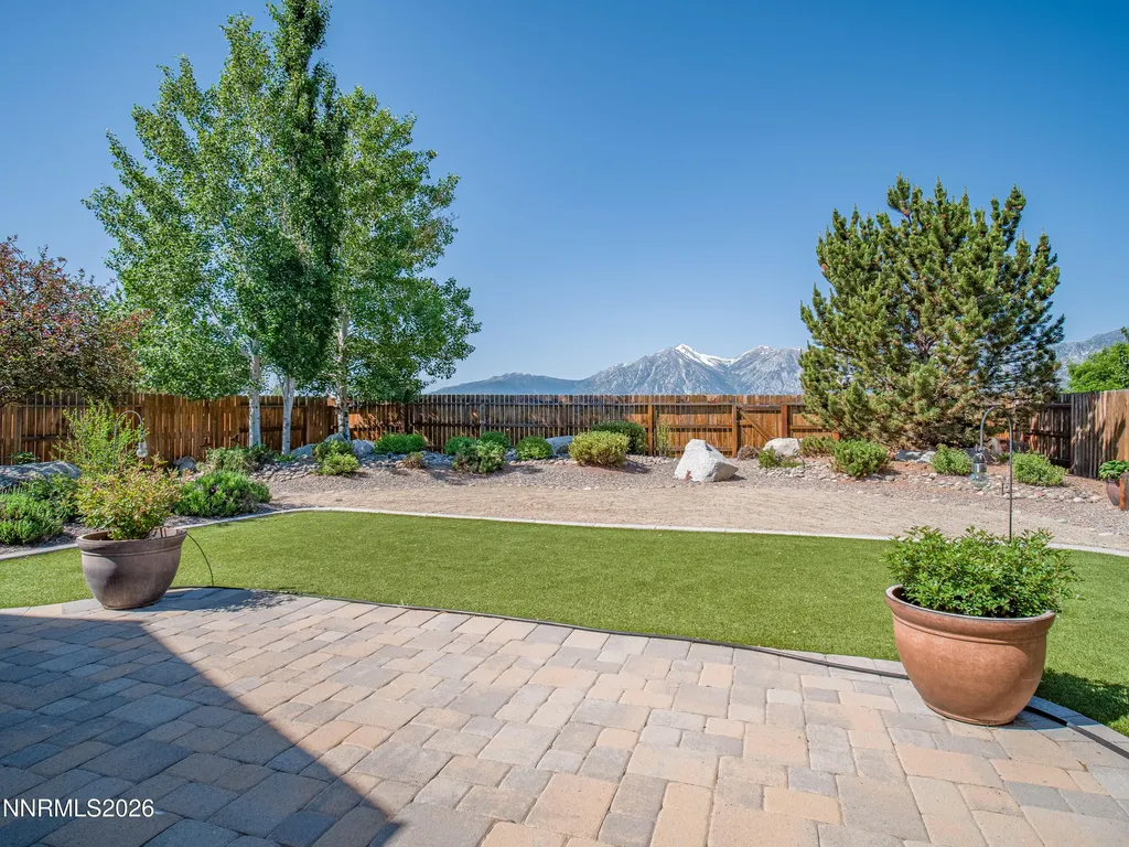 1221 Lasso Gardnerville NV 89410