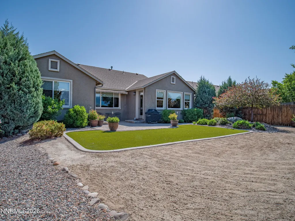 1221 Lasso Gardnerville NV 89410