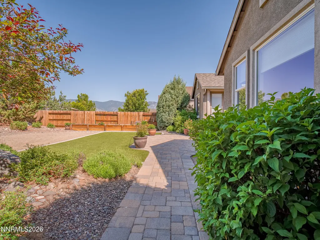 1221 Lasso Gardnerville NV 89410