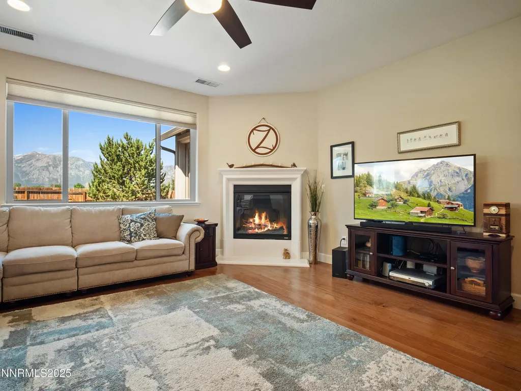 1221 Lasso Gardnerville NV 89410