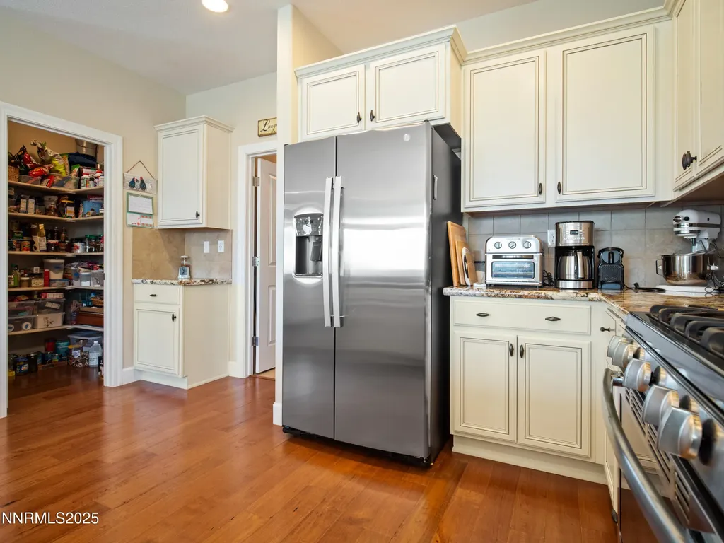 1221 Lasso Gardnerville NV 89410