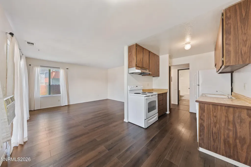 4602 Neil Reno NV 89502