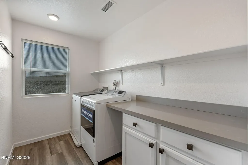 8015 Flint Springs Sun Valley NV 89433