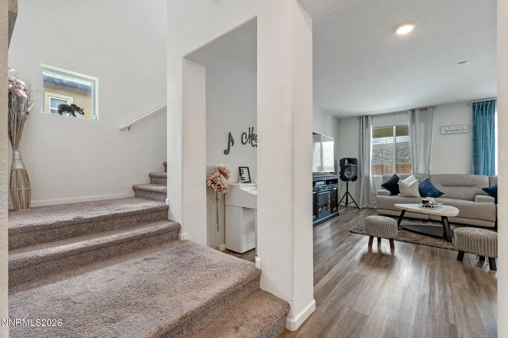 8015 Flint Springs Sun Valley NV 89433