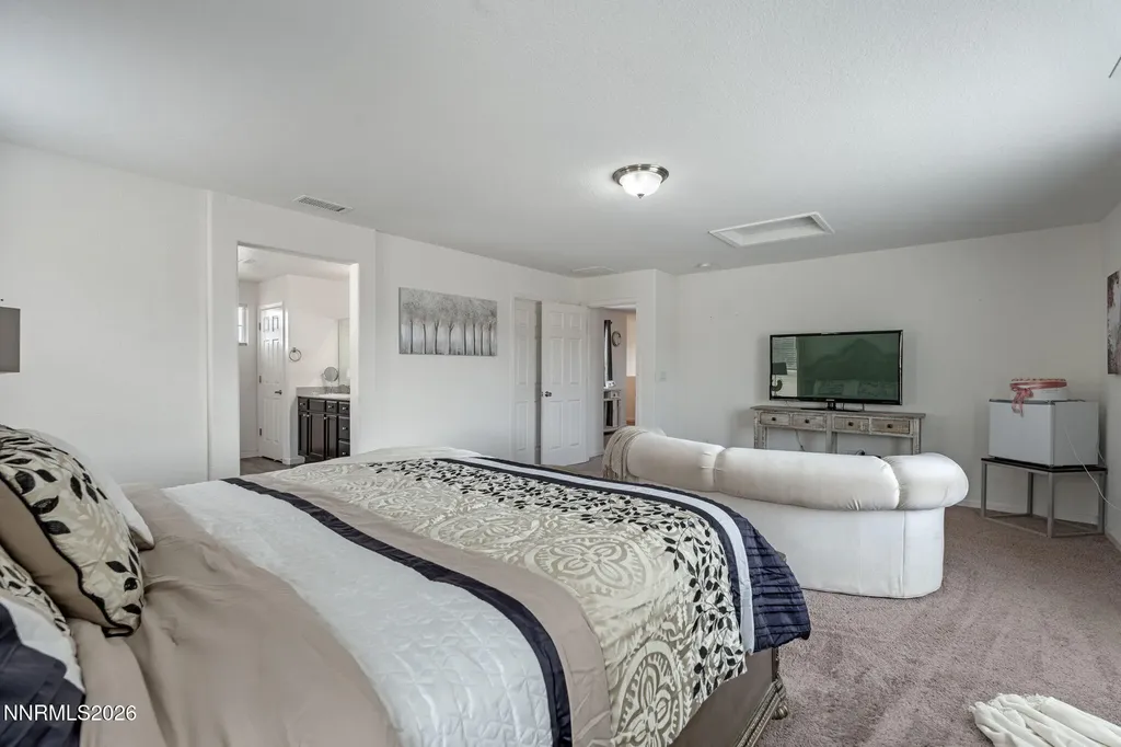 8015 Flint Springs Sun Valley NV 89433