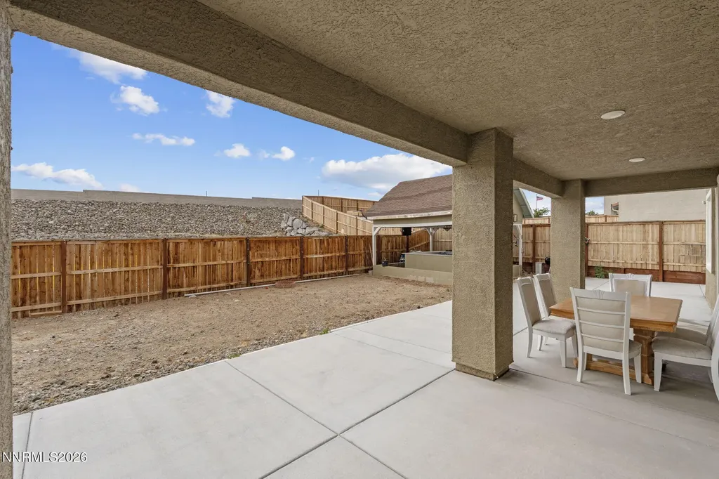 8015 Flint Springs Sun Valley NV 89433