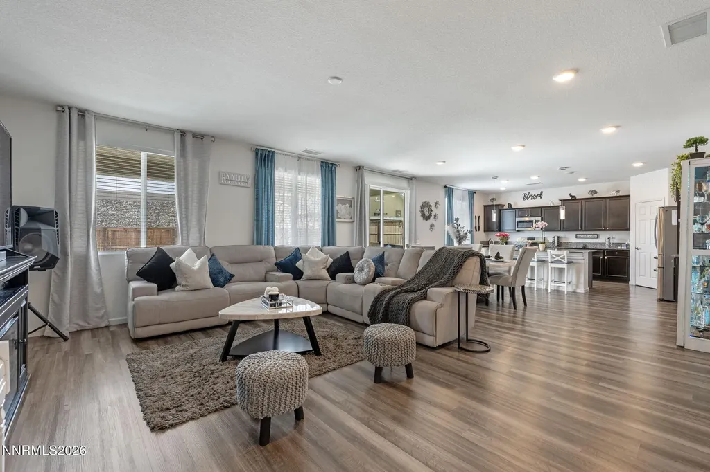 8015 Flint Springs Sun Valley NV 89433
