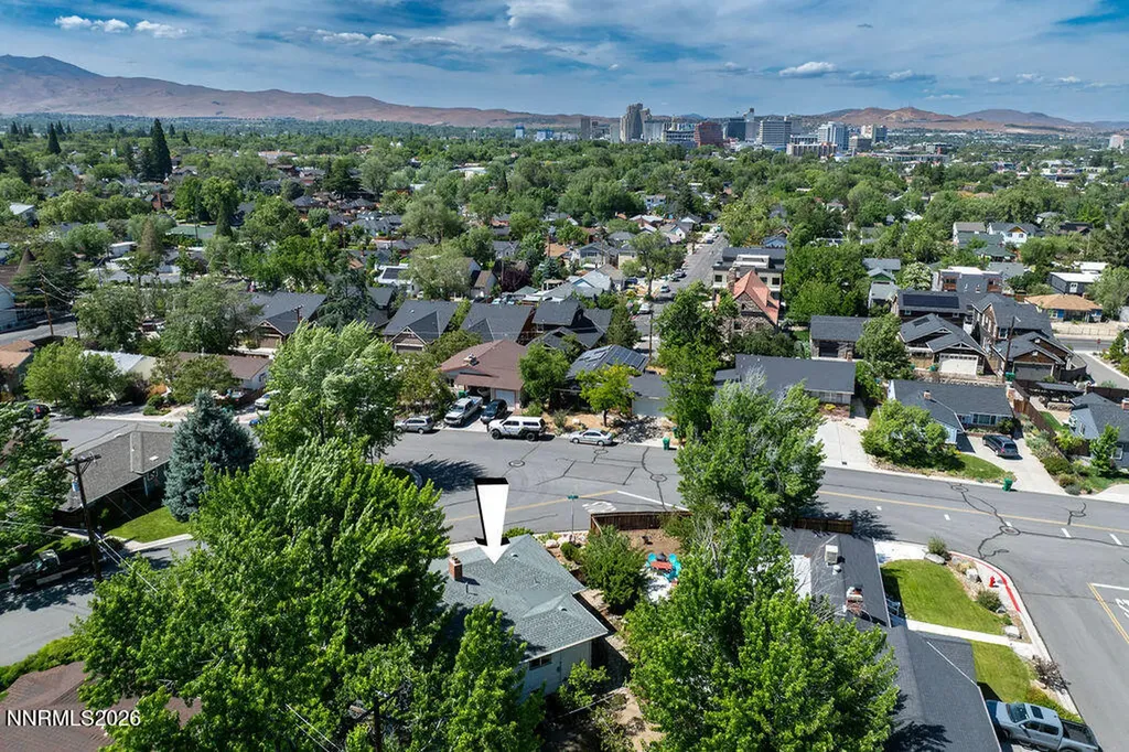 1606 Knoll Reno NV 89509