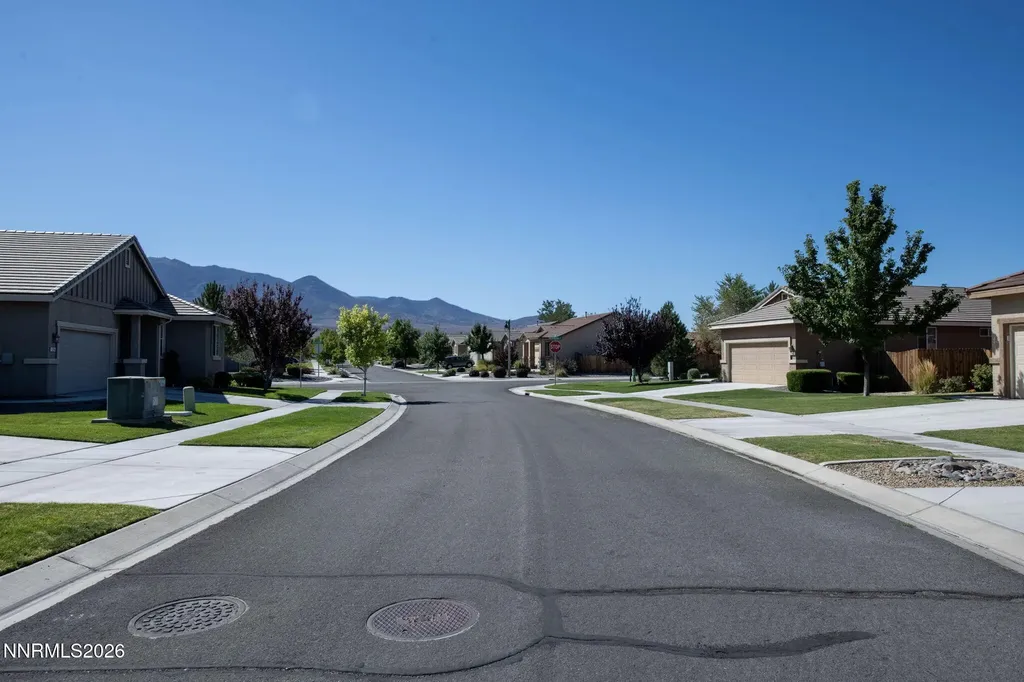 128 Catlin Dayton NV 89403