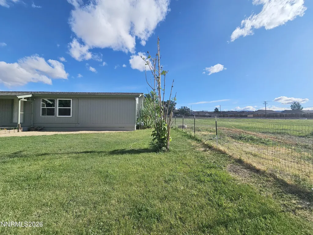 1125 Rancho Fernley NV 89408