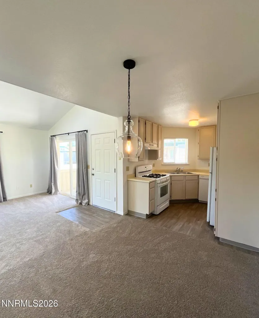 2655 Sycamore Glen Sparks NV 89434