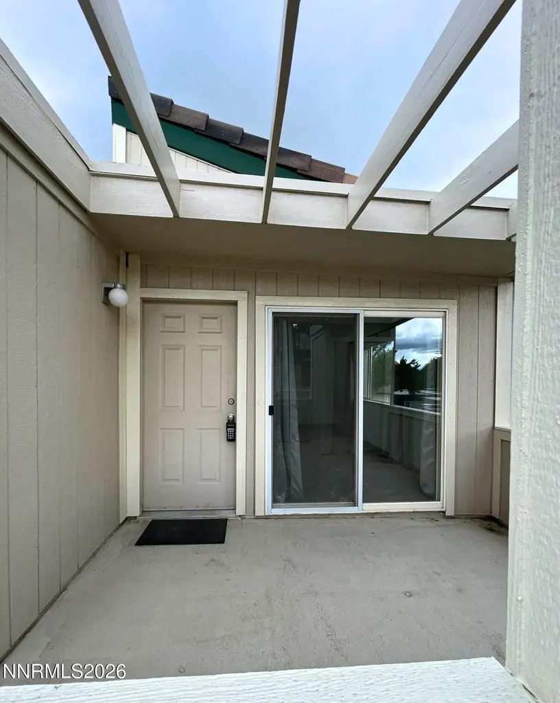 2655 Sycamore Glen Sparks NV 89434