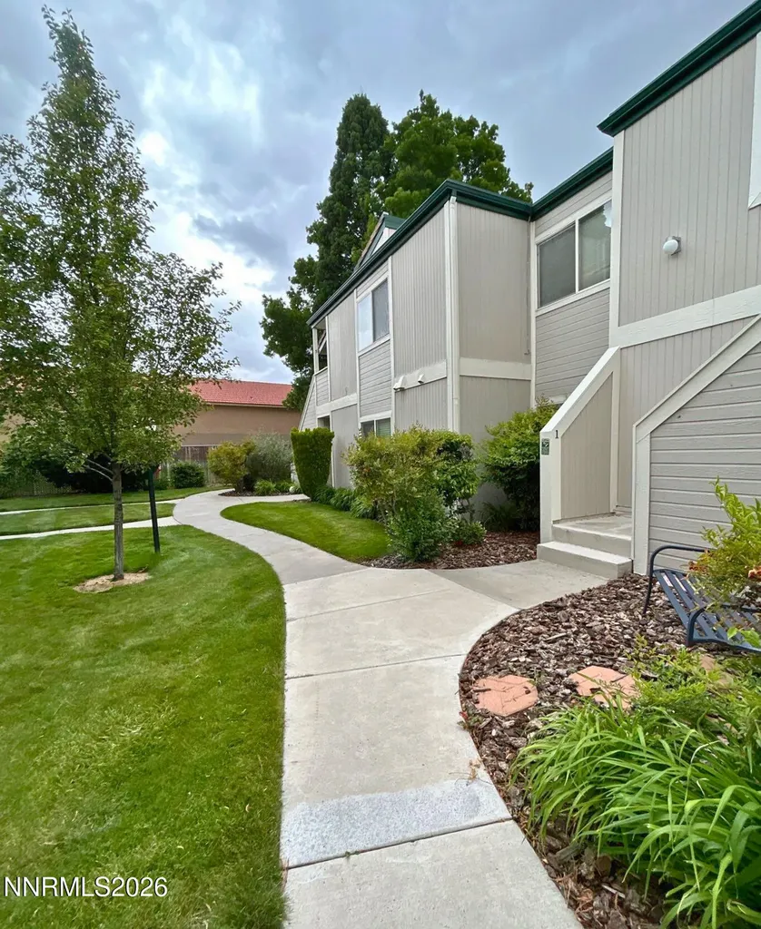 2655 Sycamore Glen Sparks NV 89434