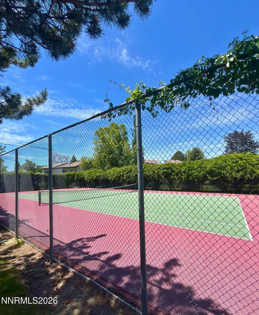 2655 Sycamore Glen Sparks NV 89434
