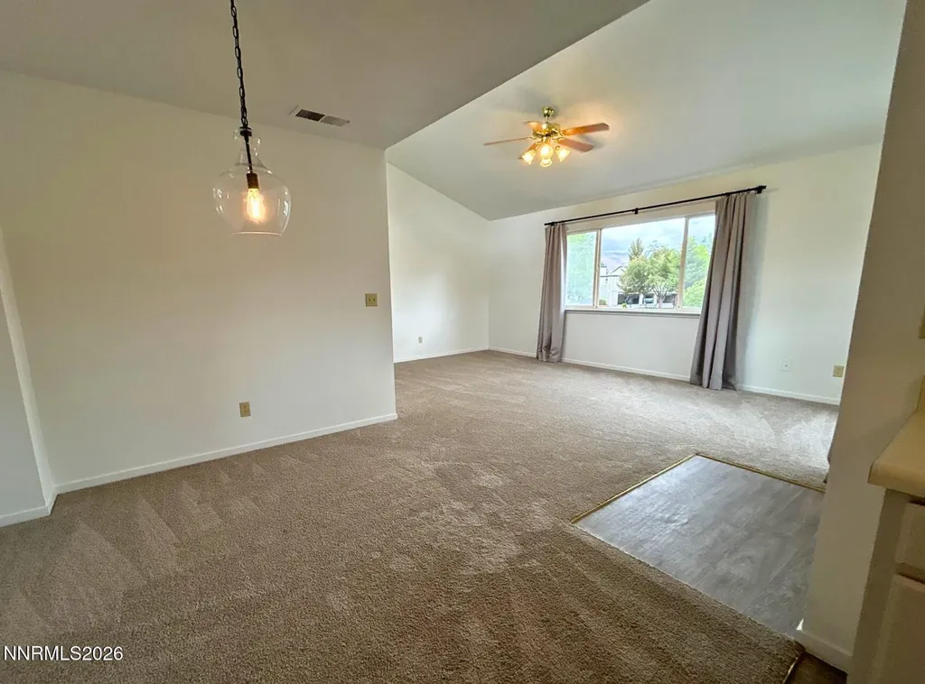 2655 Sycamore Glen Sparks NV 89434