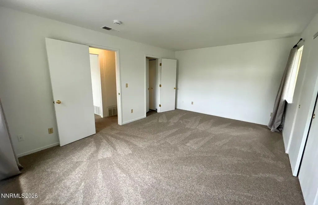 2655 Sycamore Glen Sparks NV 89434