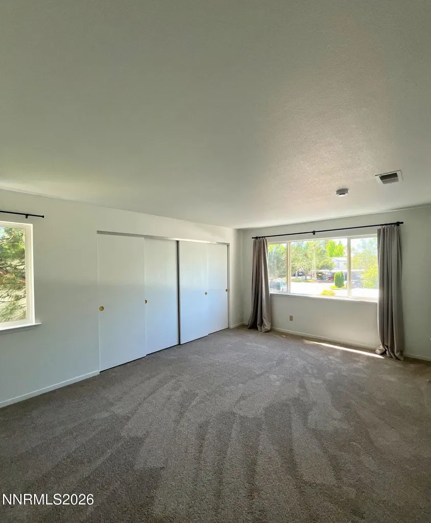 2655 Sycamore Glen Sparks NV 89434