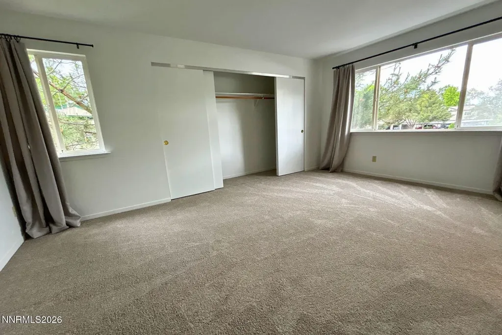 2655 Sycamore Glen Sparks NV 89434