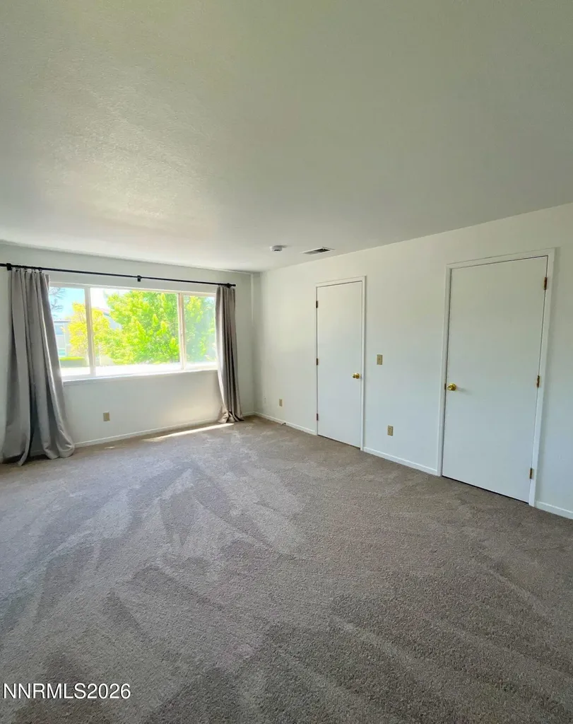 2655 Sycamore Glen Sparks NV 89434