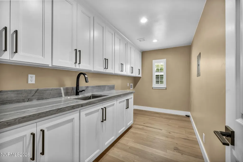 2965 Roundrock Reno NV 89511
