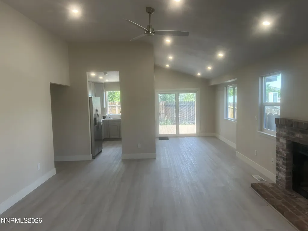 5875 Walnut Creek Reno NV 89523