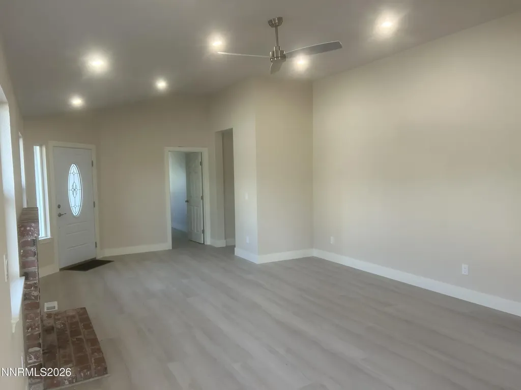 5875 Walnut Creek Reno NV 89523