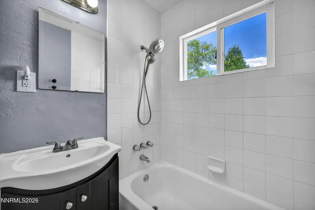 2480 Nelson Sparks NV 89431
